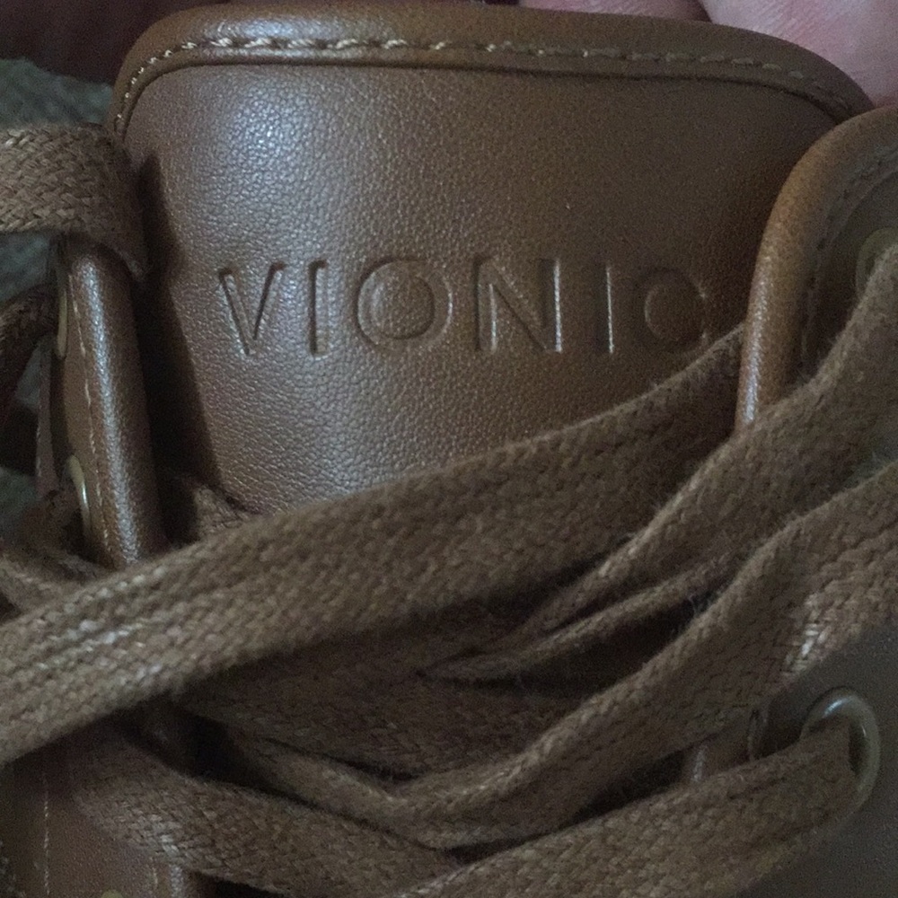 Vionic shoes - Picture 7 of 14